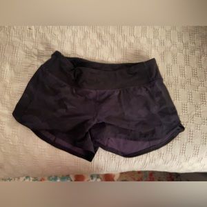 Lululemon Speed Up Mid Rise 4” Short